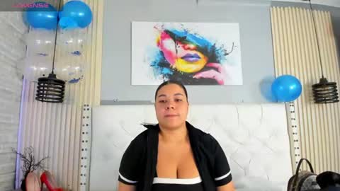 Snapshot of sophie__blare chatting on 06/14/26, 12:51 sophie__blare online show from 06/14/26, 12:51