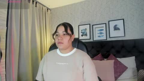 Snapshot of sophie__blare chatting on 07/07/26, 06:56 sophie__blare online show from 07/07/26, 06:56