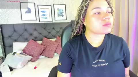 Snapshot of sophie__blare chatting on 07/22/26, 07:05 sophie__blare online show from 07/22/26, 07:05