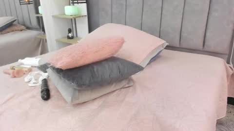 Sophie online show from 03/12/25, 12:31