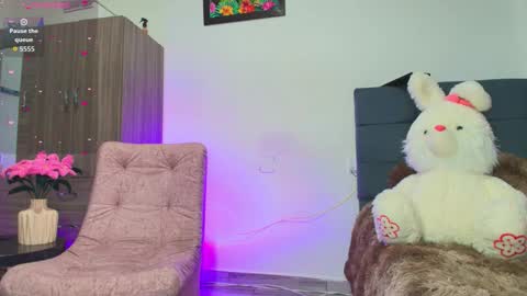 Sophie  online show from 03/05/26, 09:33