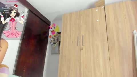 sophie_bunny01 online show from 05/08/26, 09:31