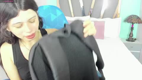S O P H I E online show from 05/02/26, 08:58