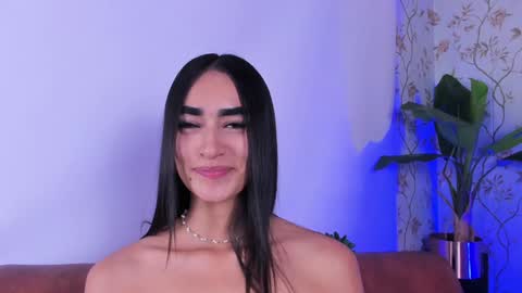 Snapshot of sophie_deargb chatting on 01/25/25, 01:43 Sofia santodomingo online show from 01/25/25, 01:43