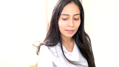 Sophie online show from 02/12/25, 06:51