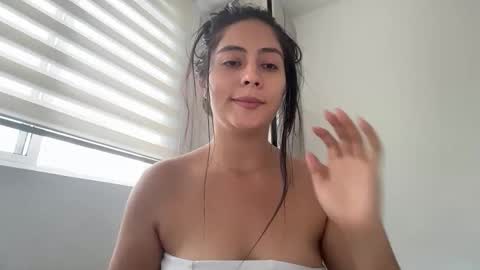 Sophie online show from 05/18/26, 05:41