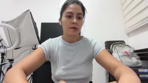 Sophie online show from 05/25/26, 03:45