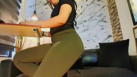 Sophie online show from 11/25/25, 12:38