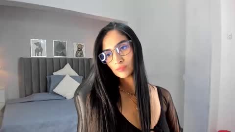 Sophi online show from 02/09/26, 01:37
