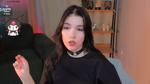 sophie_nomenal_ online show from 10/14/25, 01:45