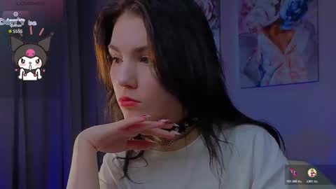 sophie_nomenal_ online show from 11/18/25, 02:43