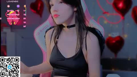 sophie_nomenal_ online show from 02/14/26, 09:39