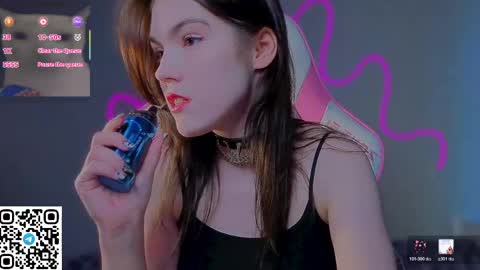 Snapshot of sophie_nomenal_ chatting on 04/26/26, 04:43 sophie_nomenal_ online show from 04/26/26, 04:43