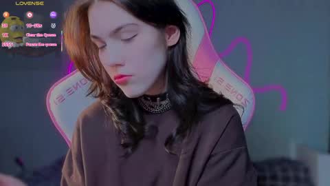 Snapshot of sophie_nomenal_ chatting on 05/06/26, 05:40 sophie_nomenal_ online show from 05/06/26, 05:40