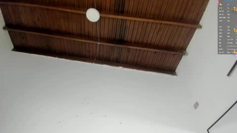 sophie_smith19 online show from 04/23/26, 02:19