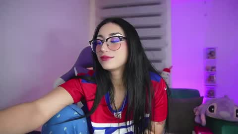 Snapshot of sophie_soft69 chatting on 04/25/26, 05:32 sophie_soft69 online show from 04/25/26, 05:32