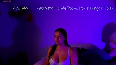 Sofia online show from 12/03/25, 01:24