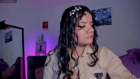 Snapshot of sophie_t_ chatting on 05/06/26, 08:30 Sofia online show from 05/06/26, 08:30