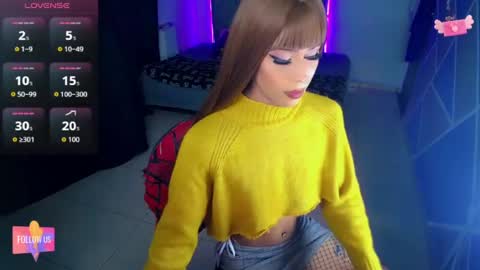 Snapshot of sophie_vall chatting on 06/11/26, 12:43 sophie_vall online show from 06/11/26, 12:43