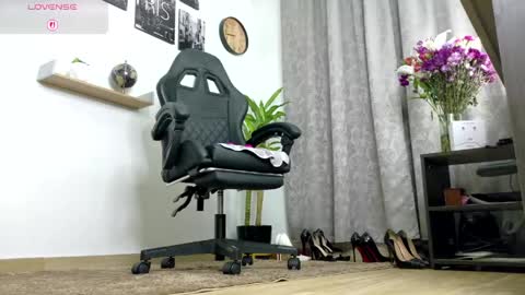 sophiebaker__ online show from 05/11/26, 01:44