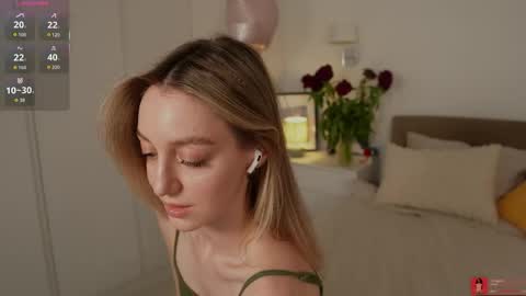 Snapshot of sophiebelll chatting on 05/27/26, 10:56 sophiebelll online show from 05/27/26, 10:56