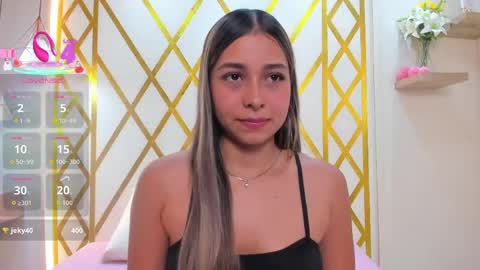 Sophie online show from 05/06/26, 01:27
