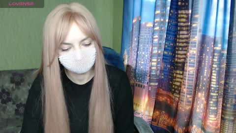 Sophie online show from 04/09/26, 08:20