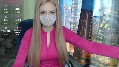 Sophie online show from 04/26/26, 08:23
