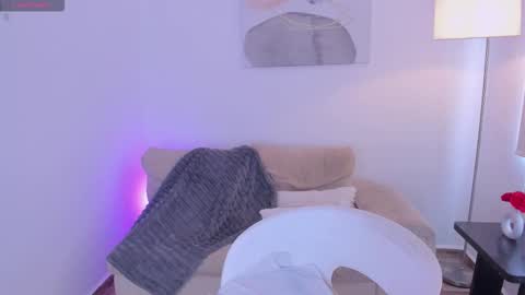 Sophie online show from 11/22/25, 09:25