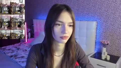 Snapshot of sophiecherrie chatting on 02/05/25, 06:24 Sophie online show from 02/05/25, 06:24