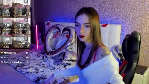 Snapshot of sophiecherrie chatting on 02/12/25, 07:13 Sophie online show from 02/12/25, 07:13