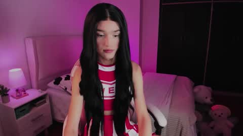    online show from 10/11/25, 01:05