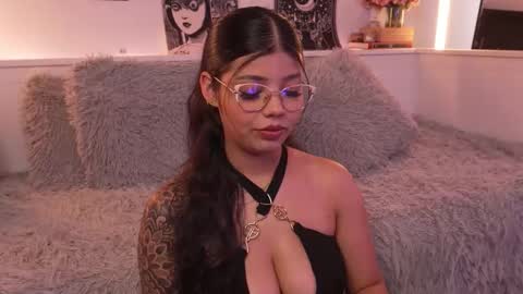 Sophiee  online show from 02/11/26, 06:57