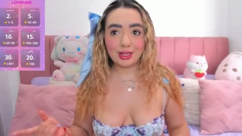 Snapshot of sophiee_rosee chatting on 07/23/26, 05:22 sophiee rosee online show from 07/23/26, 05:22