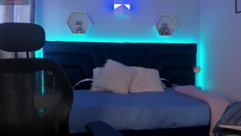 Sophie online show from 03/02/25, 05:25