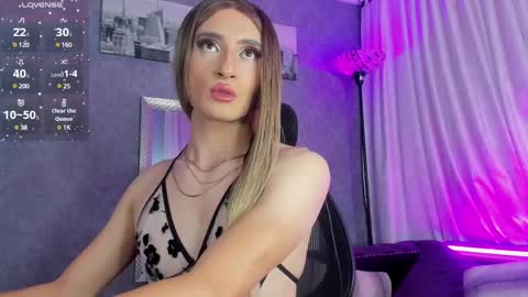 Sophie online show from 03/08/25, 05:01