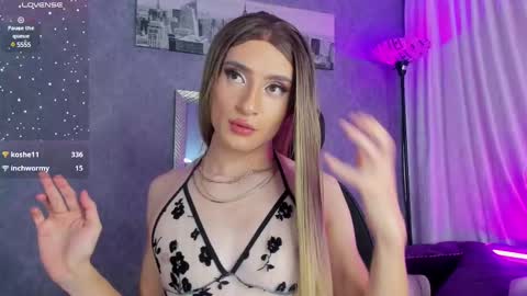 Sophie online show from 03/08/25, 08:03