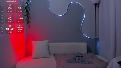 Sophie online show from 01/06/26, 09:07