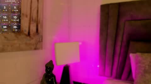 Sophie  online show from 12/20/25, 10:44