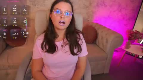 Snapshot of sophieedreams chatting on 09/19/25, 06:41 sophieedreams online show from 09/19/25, 06:41