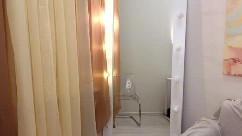 Sophie online show from 12/01/24, 04:29