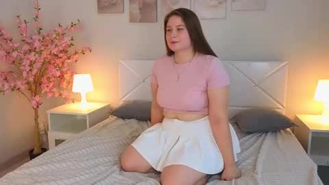 Sophie online show from 02/24/25, 10:37