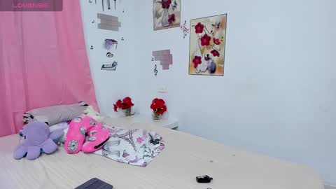 Sophie Woods  online show from 12/17/24, 10:43