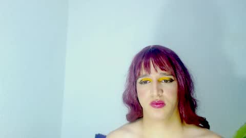 Snapshot of sophiehillsxo chatting on 03/05/25, 05:29 sophiehillsxo online show from 03/05/25, 05:29
