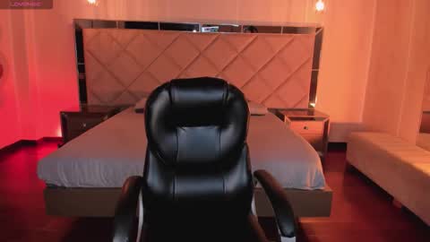 Sophie Houston online show from 03/07/26, 03:36