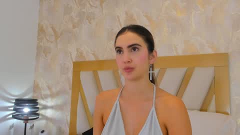 Snapshot of sophiekozlov chatting on 12/04/24, 03:54 Sophie online show from 12/04/24, 03:54
