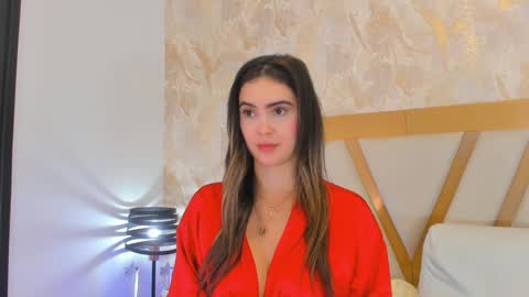 Snapshot of sophiekozlov chatting on 12/17/24, 05:36 Sophie online show from 12/17/24, 05:36