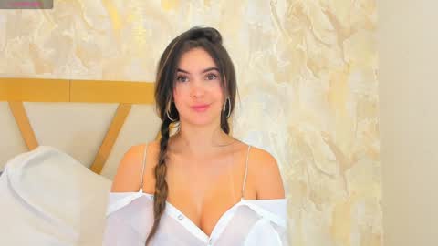 Snapshot of sophiekozlov chatting on 01/18/25, 03:49 Sophie online show from 01/18/25, 03:49