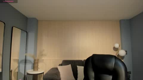 Sophie online show from 01/18/26, 11:08