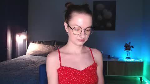 sophieleroux online show from 12/14/25, 06:45